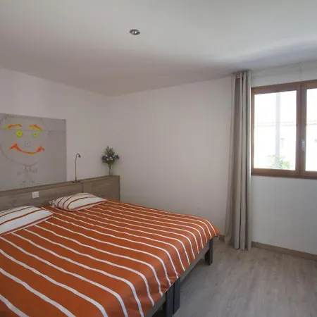 Modern With Private Pool In Βίλα