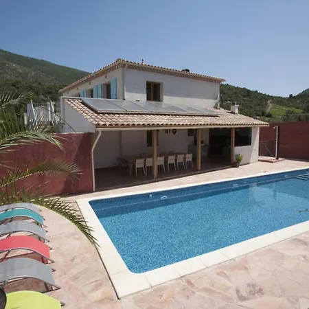 Villa Modern With Private Pool In *
