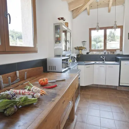 Modern With Private Pool In *